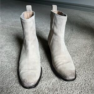 The Bronson Bootie by Sam Edelman in light grey size 6.5